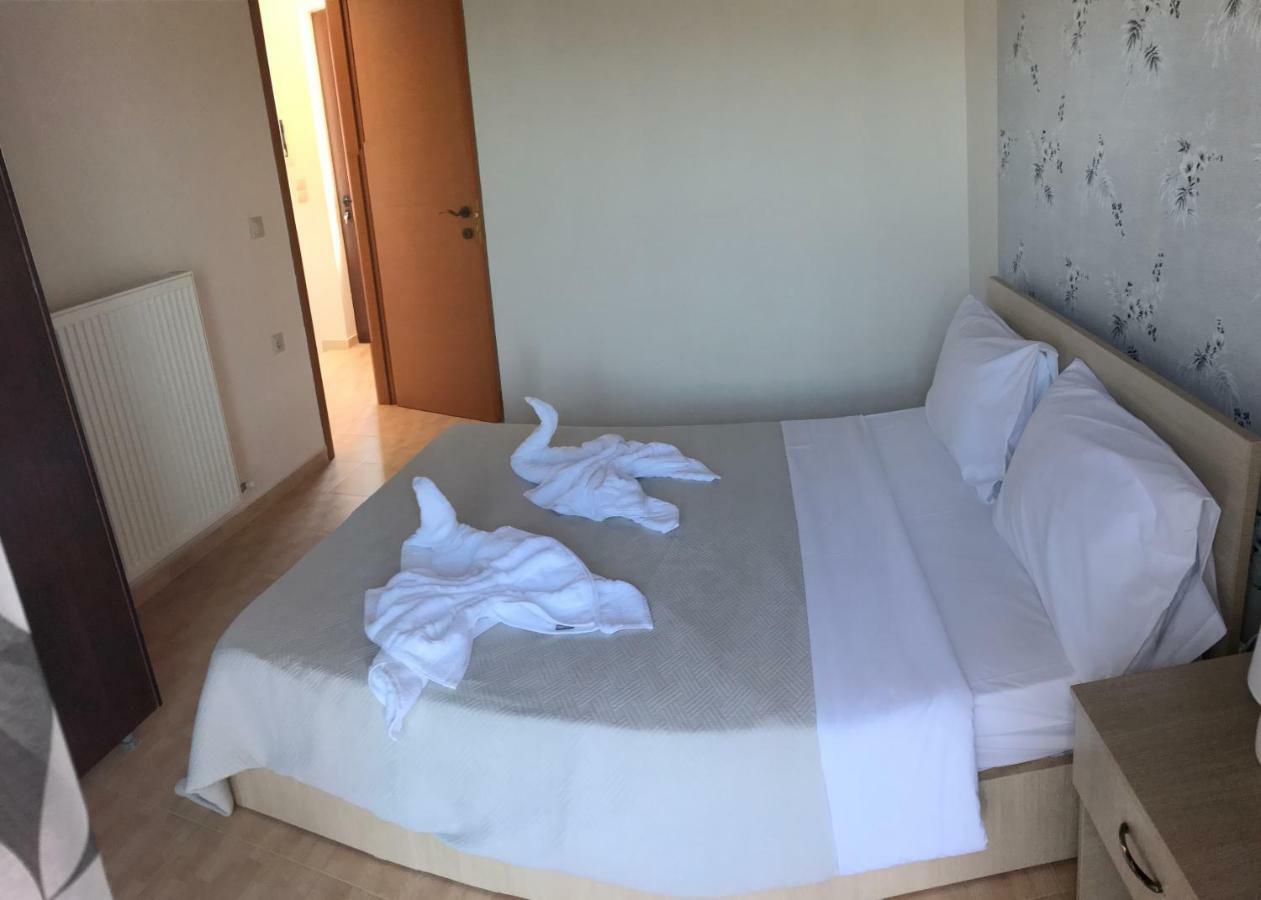 M&M Villa Kathaniá Buitenkant foto