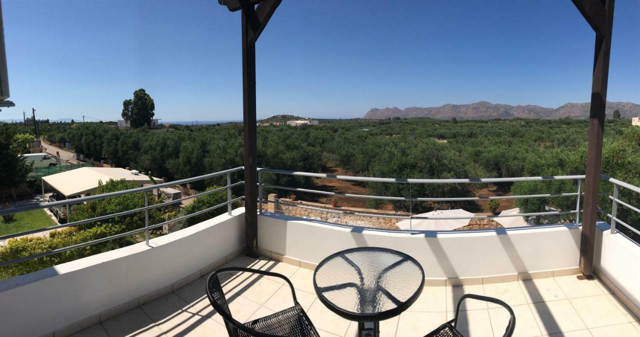M&M Villa Kathaniá Buitenkant foto